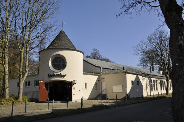 Der Eingang zum denkmalgeschützten Gebäude