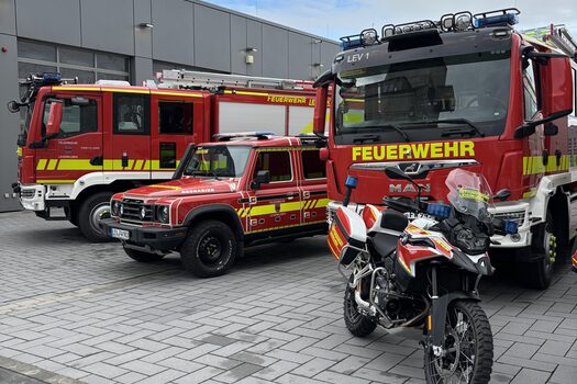 Symbolbild Feuerwehr Löschfahrzeuge