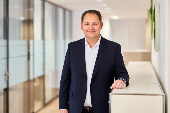 Julian Frohloff, Öffentlichkeitsarbeit, Koordinator und Qualitätsmanagement